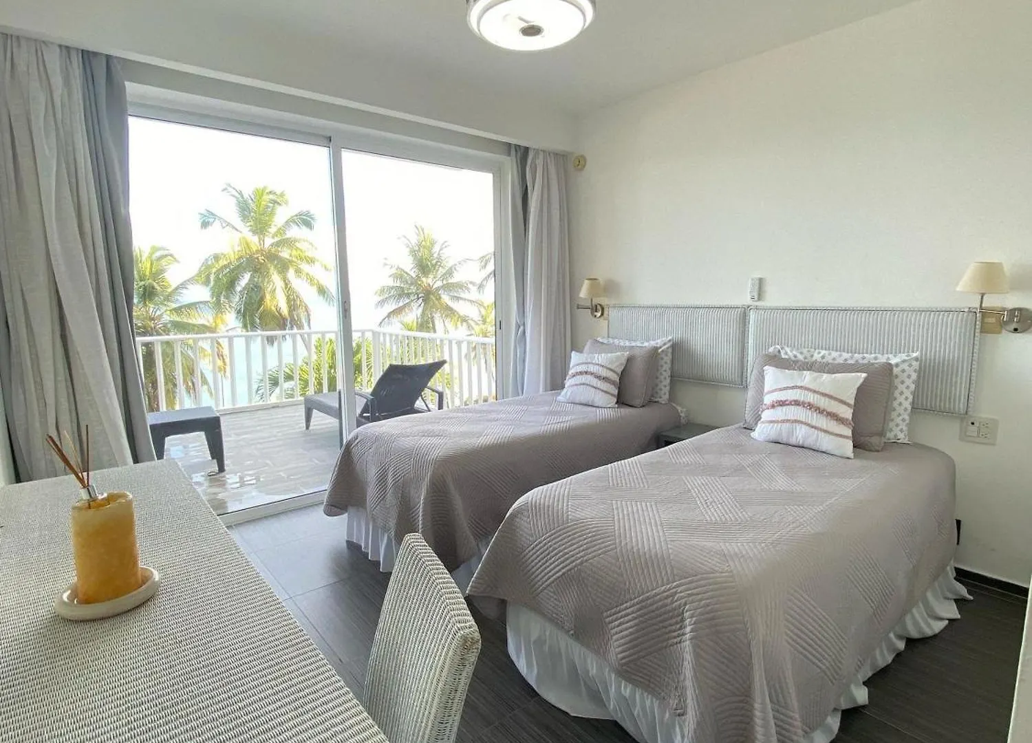 Bright Oceanview Retreat V-202 Apartamento Punta Balandra