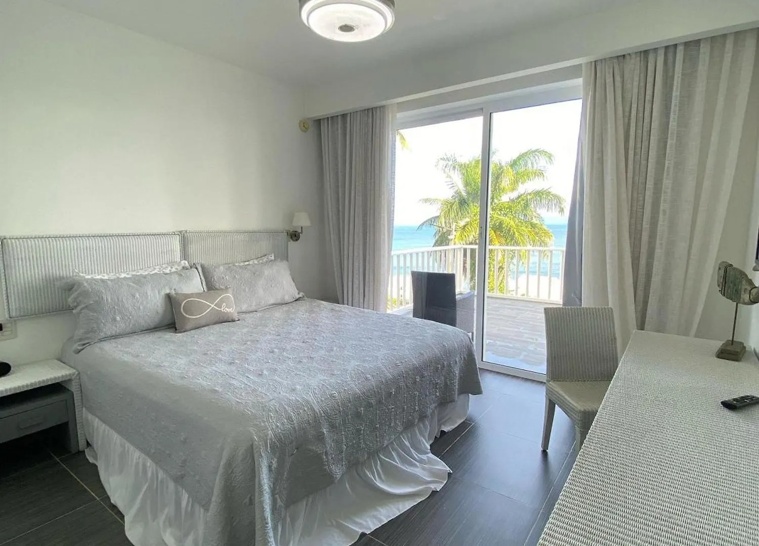 Bright Oceanview Retreat V-202 Apartamento Punta Balandra