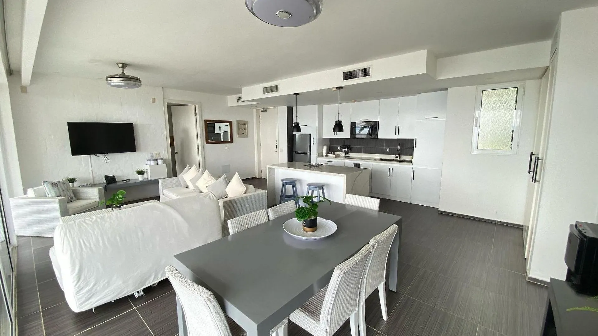 Bright Oceanview Retreat V-202 Apartamento Punta Balandra